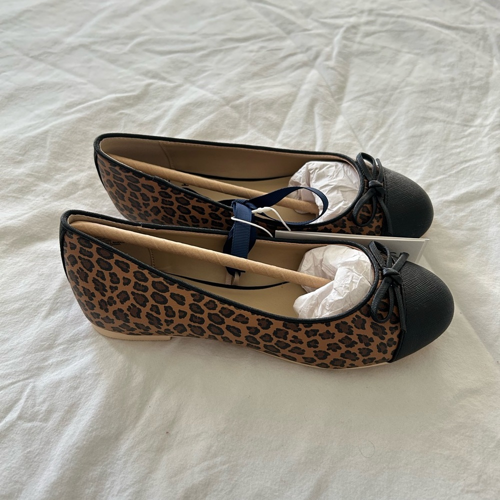 Girls dress shoe